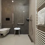 The Hotel 4*