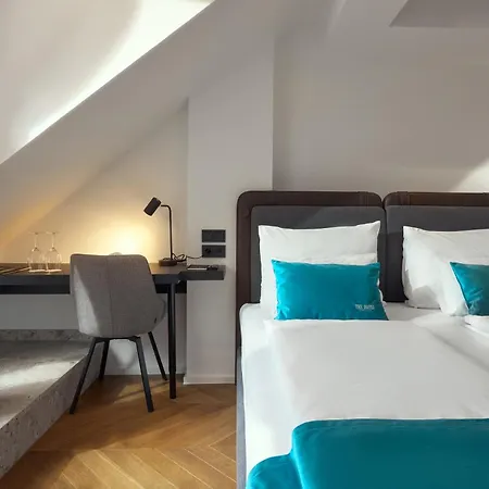 Hotell The 4*