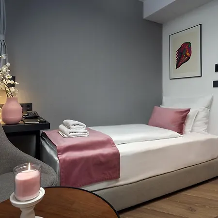 The Hotell 4*