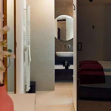 The Hotell 4*