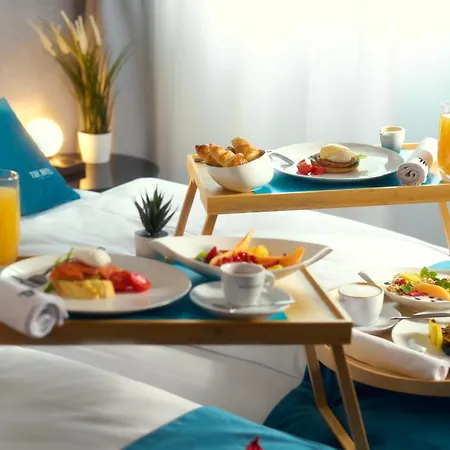 The Отель 4*