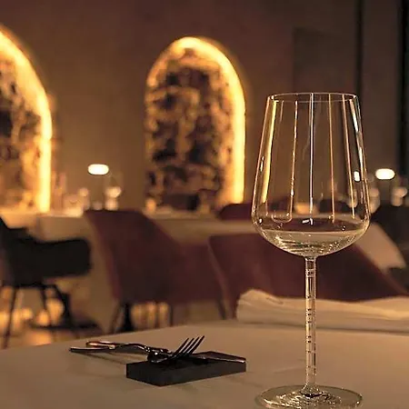 The Hotel 4*